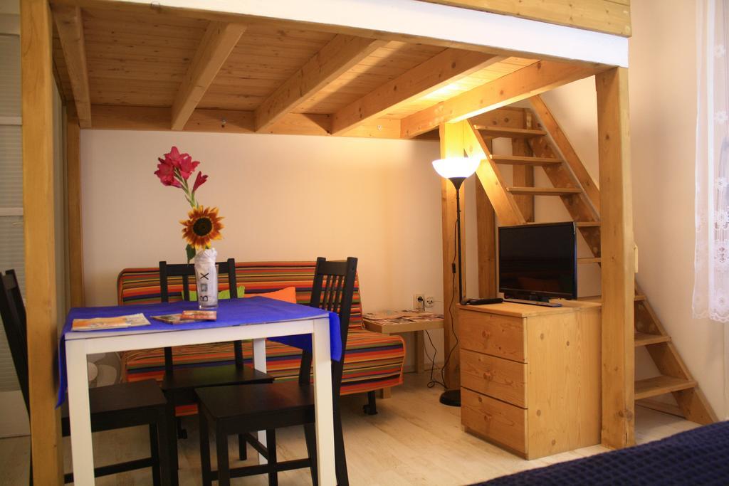 O-Ujlak Apartman Budapesta Exterior foto